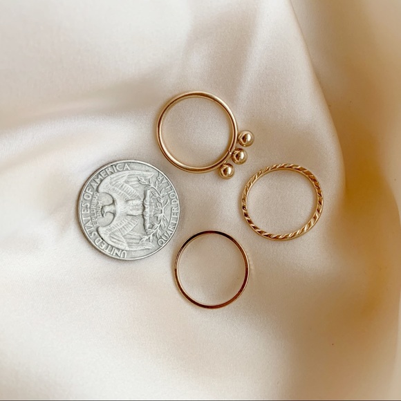 Geometric gold tone stacking rings - Picture 3 of 4